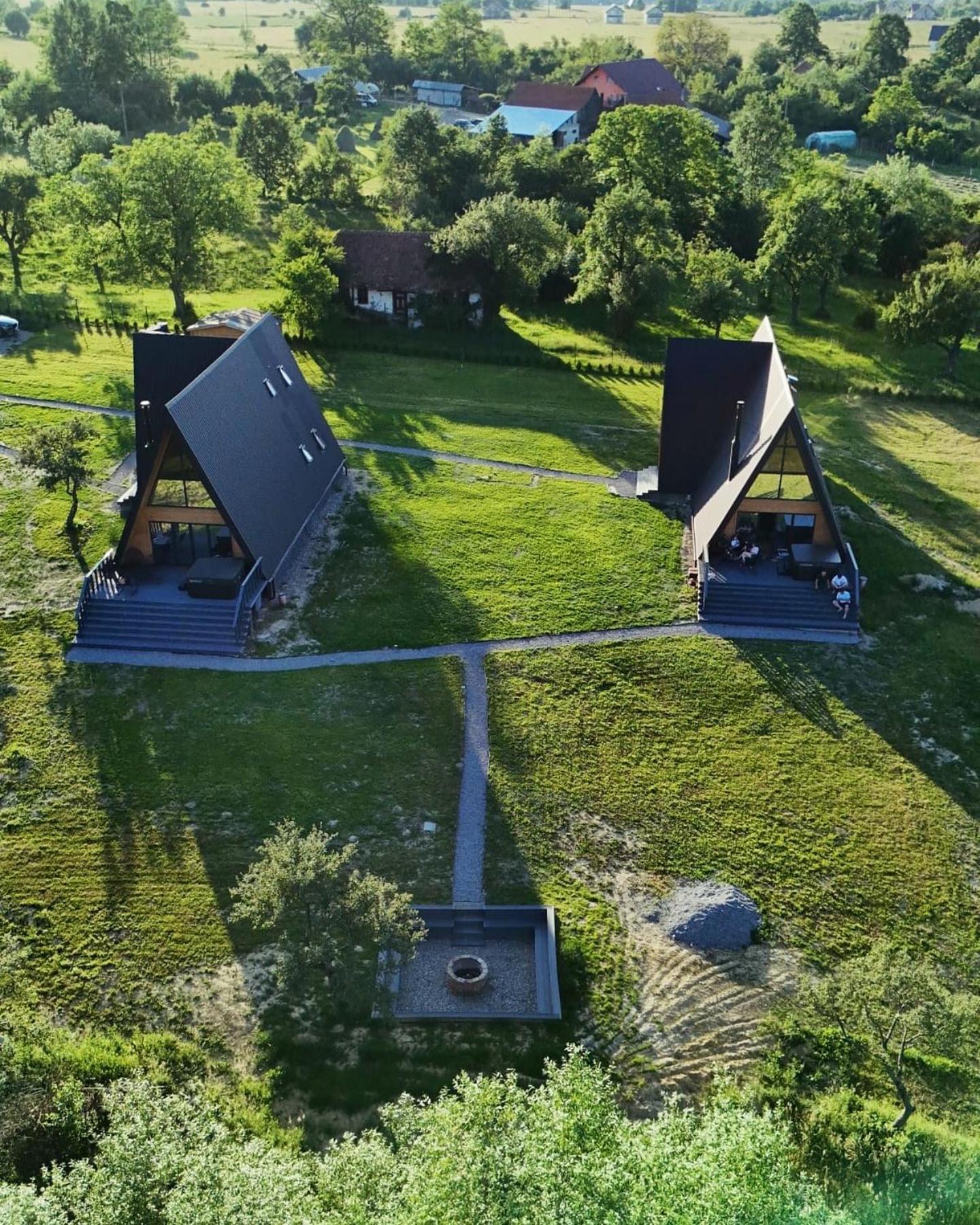Vino Chalets Bran Sohodol  エクステリア 写真